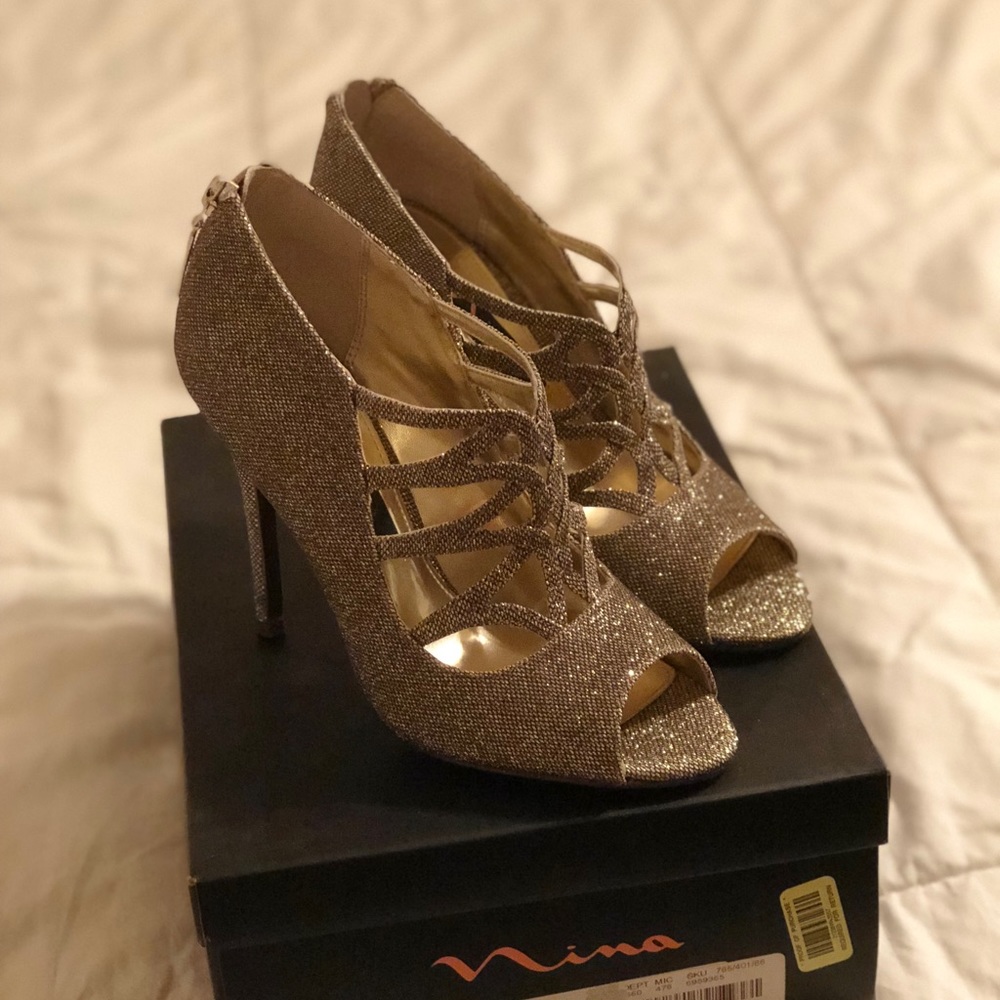 FIRM!!! Final Sale! Never worn
